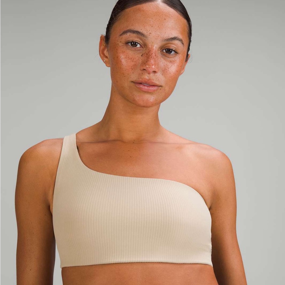 Lululemon Ribbed Nulu Asymmetrical Yoga Bra, A/B Cup Trench. Size 4.